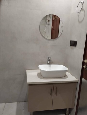 Bathroom in 3 BHK Builder Floor at Sector 46 – for Rent