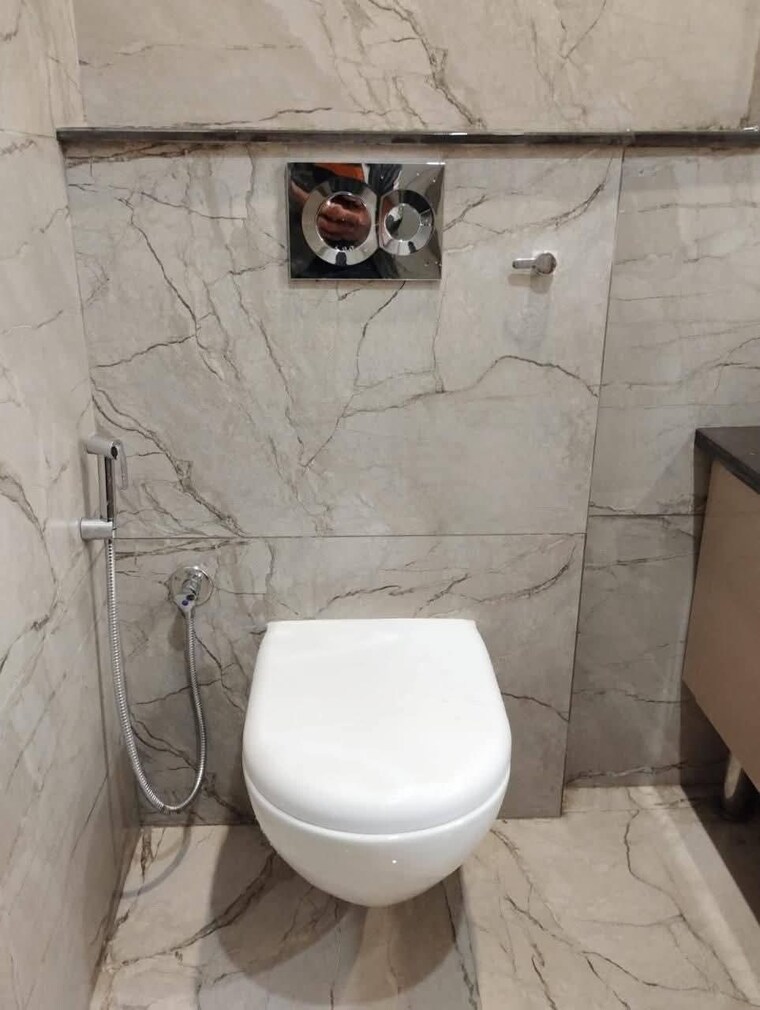 Bathroom, sector 46 3 Bedroom 1780 Sq.Ft. Builder Floor In Sector 46 Gurgaon 9209023