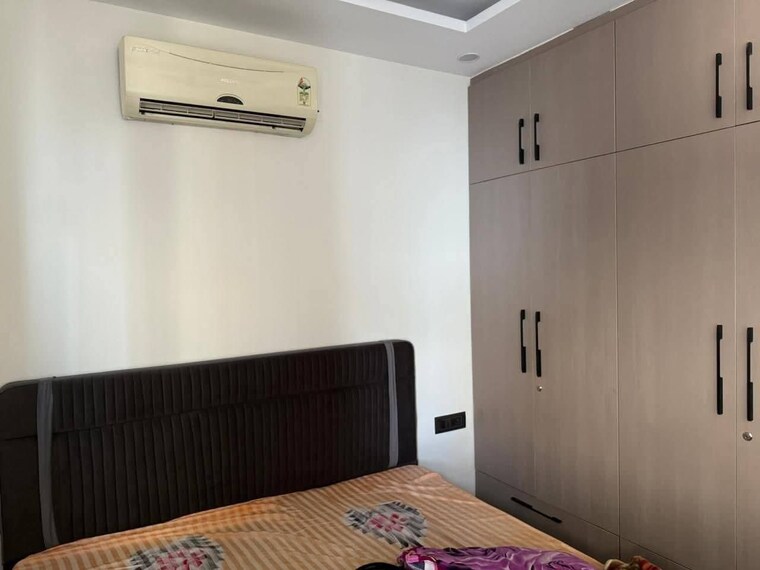 Bedroom, sector 46 3 Bedroom 1780 Sq.Ft. Builder Floor In Sector 46 Gurgaon 9209023