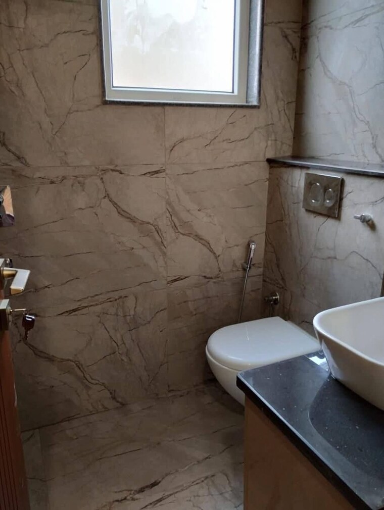 Bathroom, sector 46 3 Bedroom 1780 Sq.Ft. Builder Floor In Sector 46 Gurgaon 9209023