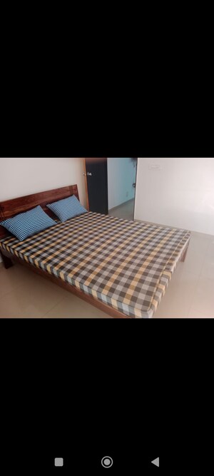 Bedroom in 1 BHK Apartment at Dlf City Phase 3 – for Rent