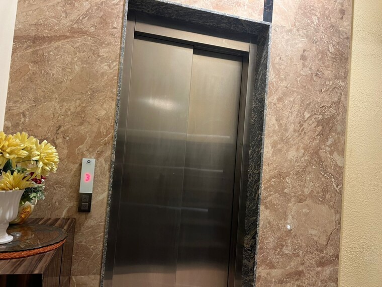 Bathroom, sector 40 3 Bedroom 2200 Sq.Ft. Builder Floor In Sector 40 Gurgaon 9209031