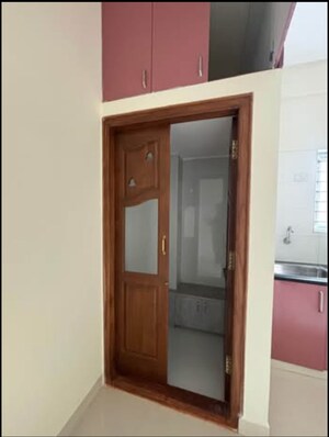 Furnished Amenities in 2 BHK Builder Floor at Venkateshwara Nilaya ITI Layout, Hsr Layout – for Rent