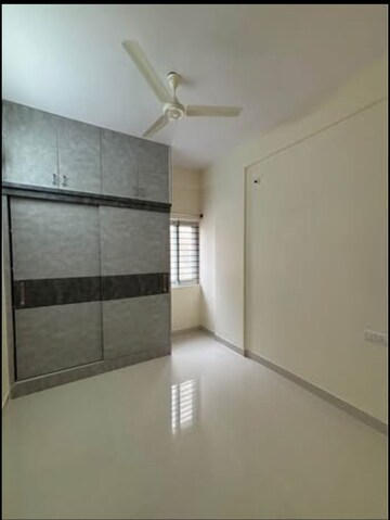 Furnished Amenities in 2 BHK Builder Floor at Venkateshwara Nilaya ITI Layout, Hsr Layout – for Rent