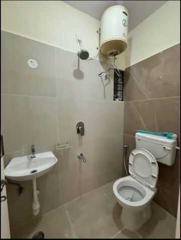 Bathroom in 2 BHK Builder Floor at Venkateshwara Nilaya ITI Layout, Hsr Layout – for Rent
