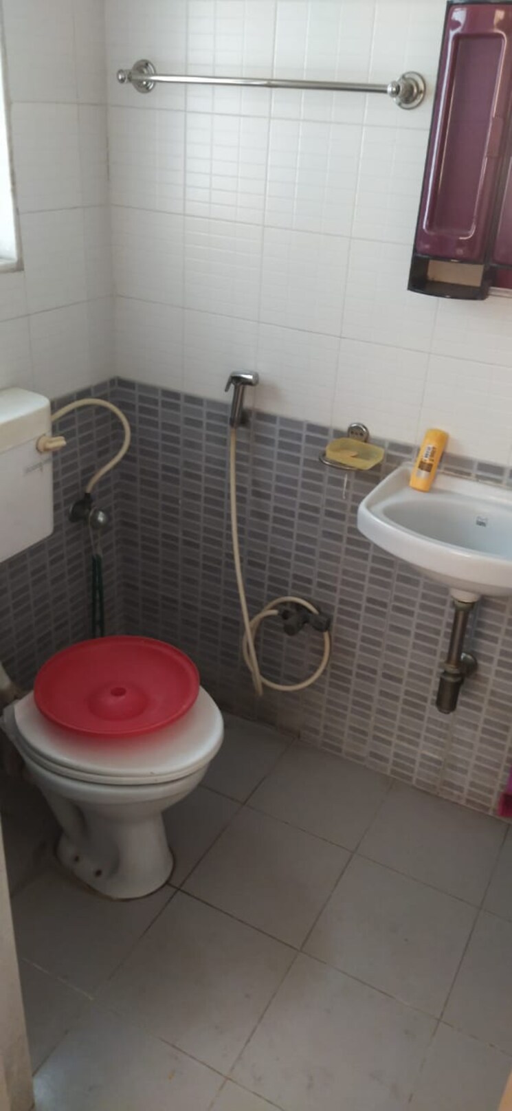 Bathroom, mp-pandurangwadi-laxmi-niwas-chs 2 Bedroom 563 Sq.Ft. Apartment In Goregaon East Mumbai 9209096