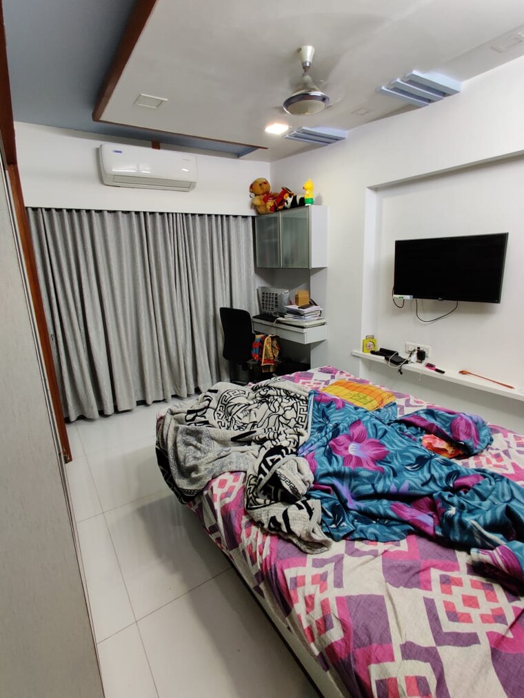 Bedroom, terrain-heights 2 Bedroom 680 Sq.Ft. Apartment In Santacruz East Mumbai 9209089
