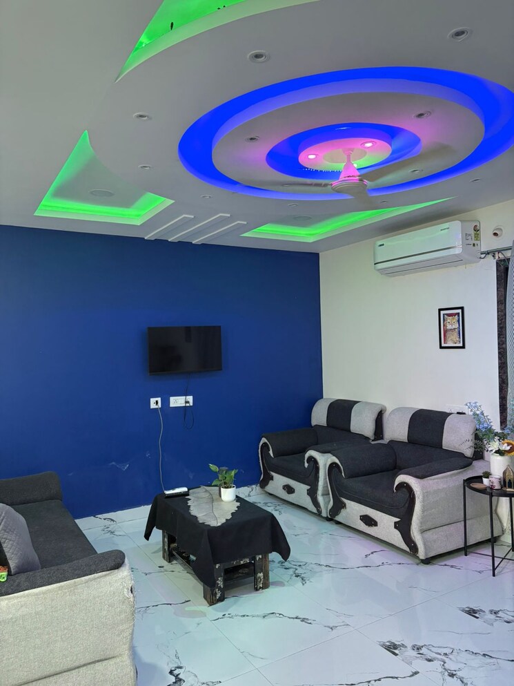 Team Area, ten-madhapur 1 Bedroom 700 Sq.Ft. Apartment In Madhapur Hyderabad 9209139