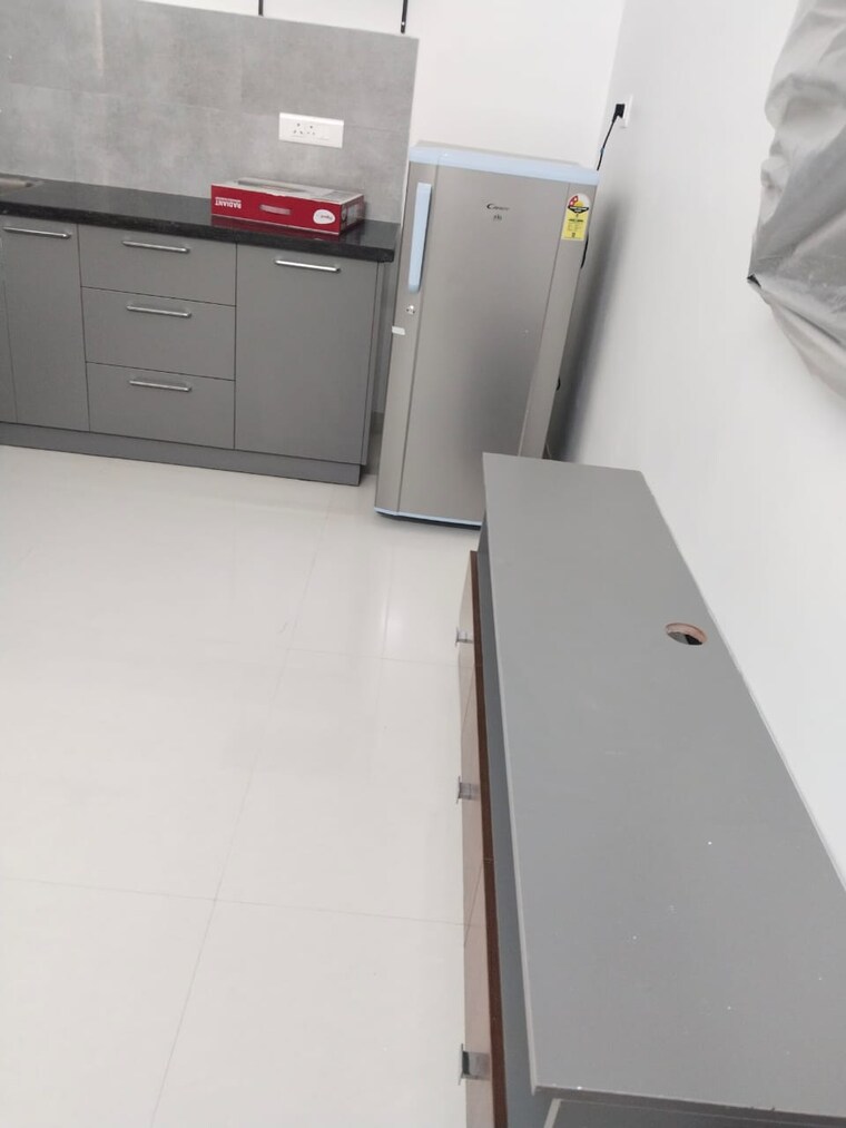 Room, ten-madhapur 1 Bedroom 600 Sq.Ft. Apartment In Madhapur Hyderabad 9209157