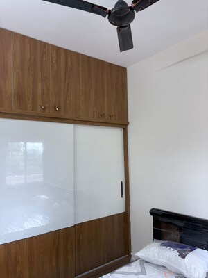 Furnished Amenities in 2 BHK Apartment at Ten Madhapur, Madhapur – for Rent