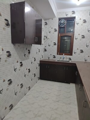 Kitchen in 2 BHK Builder Floor at RWA Apartments Sector 52, Sector 52 – for Rent