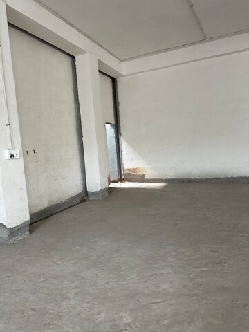 Staircase in  Showroom at Sector 27a – for Rent