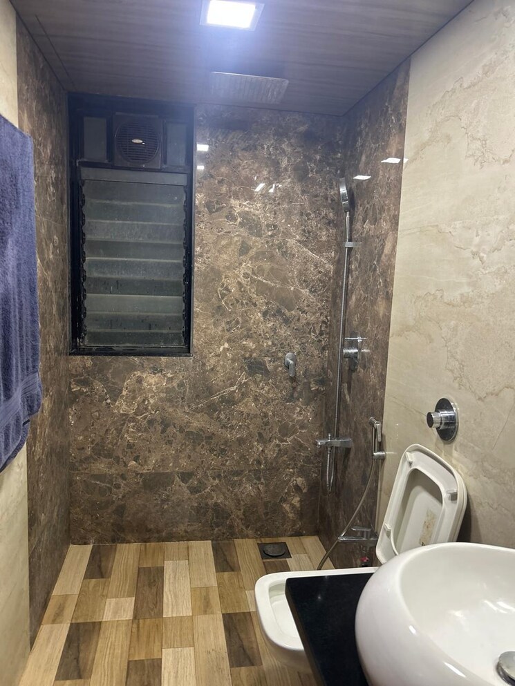 Bathroom, vasant-valley-complex 3 Bedroom 1250 Sq.Ft. Apartment In Malad East Mumbai 9209202