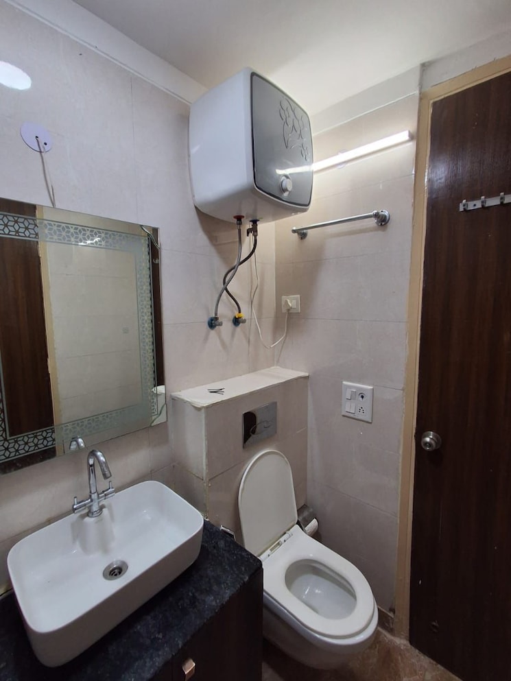 Bathroom, unitech-escape 3 Bedroom 1935 Sq.Ft. Apartment In Sector 50 Gurgaon 9209203