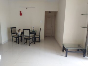 Room in 2 BHK Apartment at Kumar Picasso, Hadapsar – for Sale
