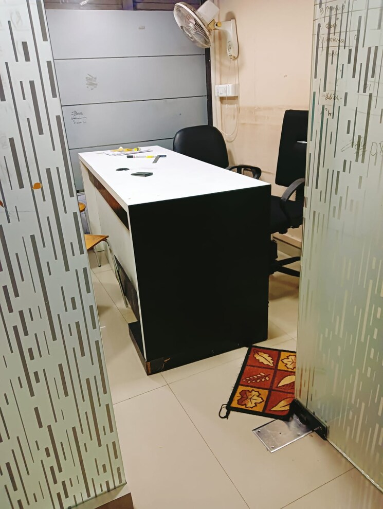 Team Area, haware-fantasia Commercial Office Space 402 Sq.Ft. In Vashi Sector 28 Navi Mumbai 9209226