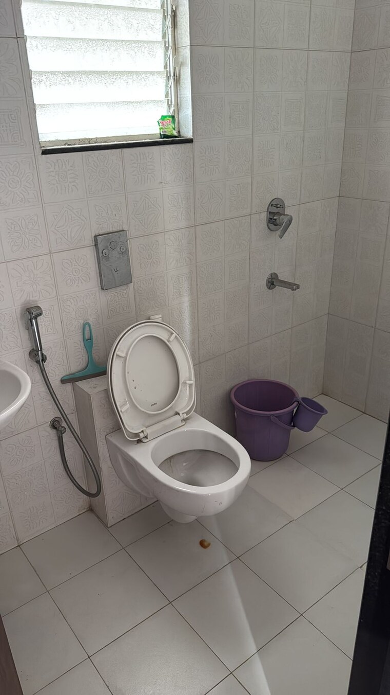 Bathroom, yashwin-hinjewadi 2.5 Bedroom 850 Sq.Ft. Apartment In Hinjewadi Phase 2 Pune 9209279
