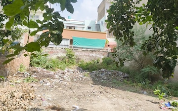 Plot For Sale in Sector 19