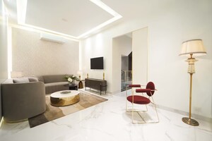 Team Area in 2.5 BHK Apartment at Smart World Orchard, Sector 61 – for Sale