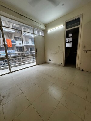 Room in 2 BHK Apartment at Breez Global Heights, Sohna Sector 33 – for Sale