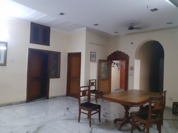 4 BHK Builder Floor For Rent in Sector 29