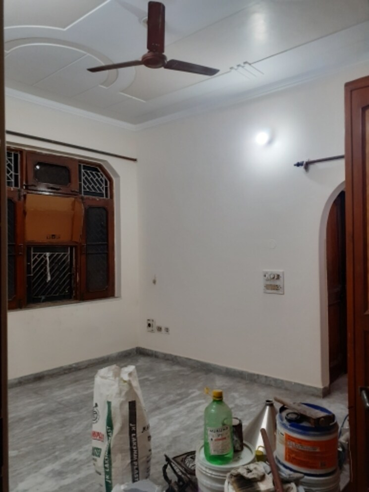 Room, sector 29 4 Bedroom 3150 Sq.Ft. Builder Floor In Sector 29 Faridabad 9209373