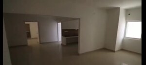 Room in 6+ BHK Apartment at Jankipuram – for Rent