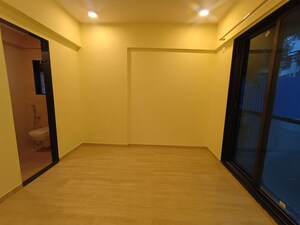 Room in 2 BHK Apartment at Raunak Centrum, Sion East – for Sale