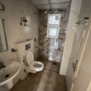 Bathroom in 3 BHK Apartment at Gomti Nagar – for Rent
