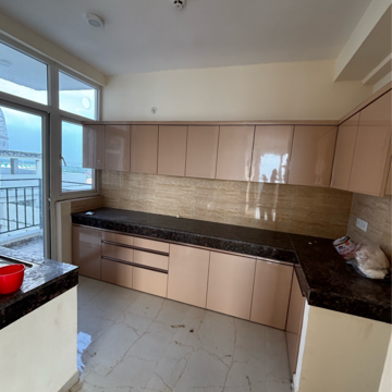 Kitchen in 3 BHK Apartment at Gomti Nagar – for Rent