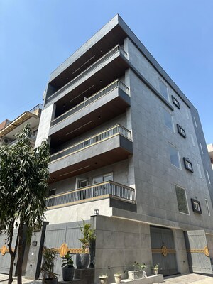 3 BHK Apartment For Rent in Raavi Apartments, Vikas Puri