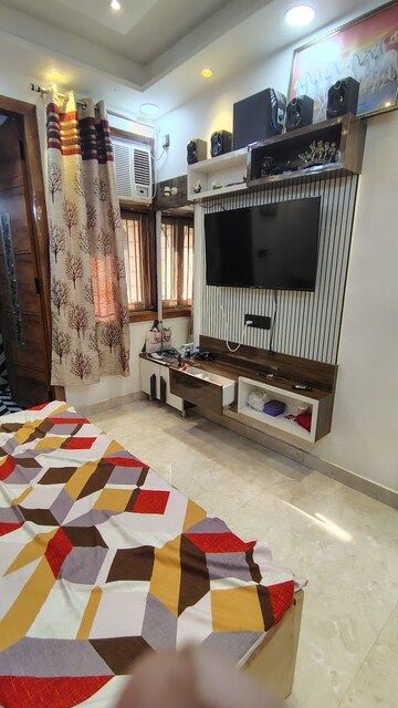 Living Room in 3 BHK Builder Floor at Dwarka Mor – for Rent