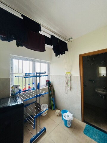 Furnished Amenities in 2 BHK Apartment at Indiranagar – for Rent