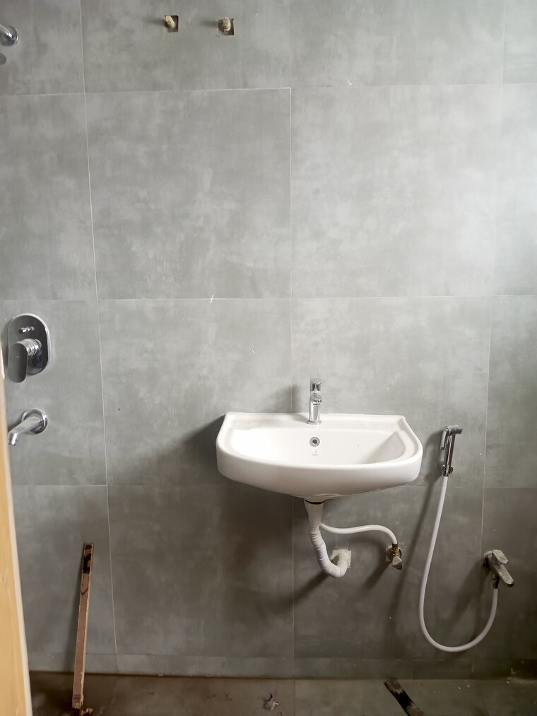Bathroom, manikonda 2 Bedroom 1350 Sq.Ft. Apartment In Manikonda Hyderabad 9209860