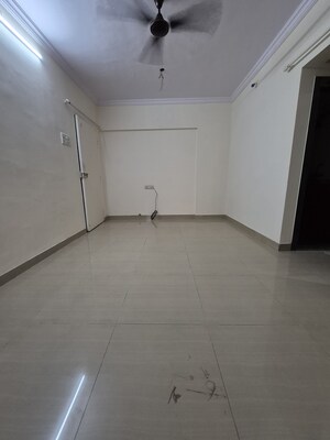 1 BHK Apartment For Sale in Thakur Gayatri Satsang, Kandivali East