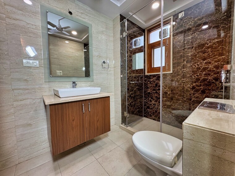 Bathroom, east of kailash 2 Bedroom 1395 Sq.Ft. Builder Floor In East Of Kailash Delhi 9210014