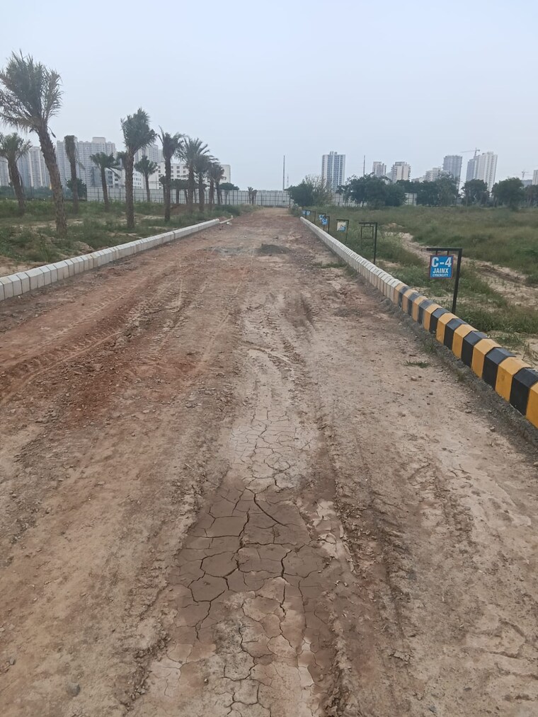 undefined, knowledge park v greater noida  160 Sq.Yd. Plot In Knowledge Park V Greater Noida Greater Noida 9209986