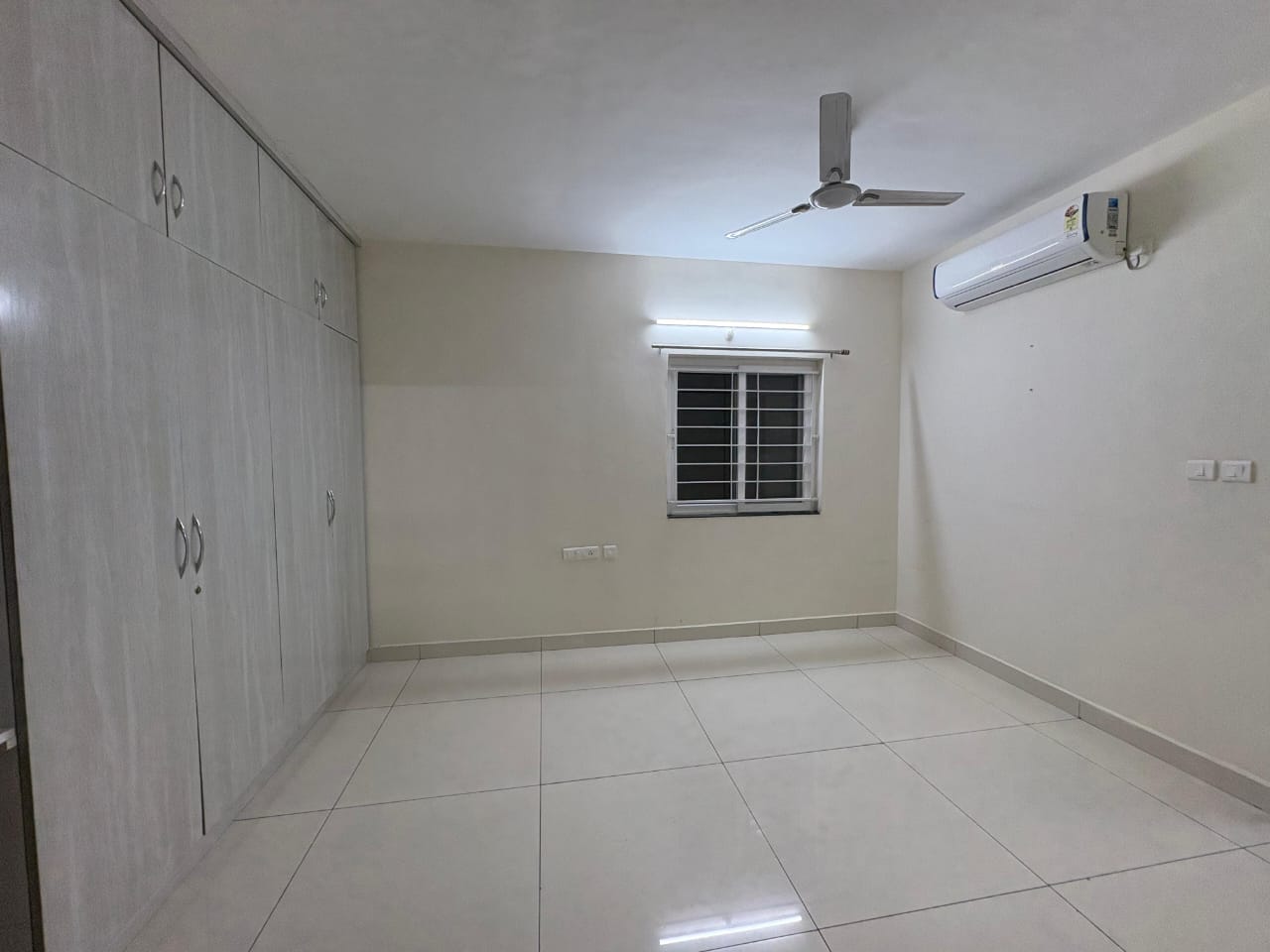 3 BHK Apartment For Rent in Ashoka Liviano