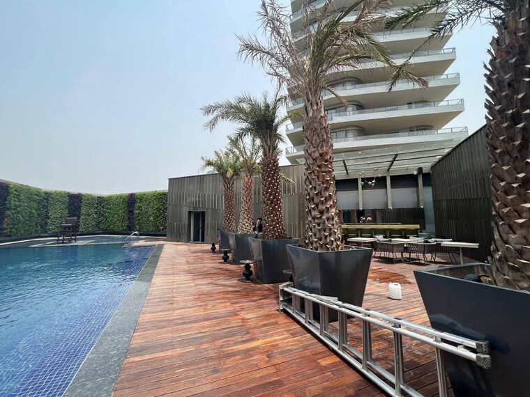 Balcony, paras-quartier 4 Bedroom 6000 Sq.Ft. Apartment In Gwal Pahari Gurgaon 9210019
