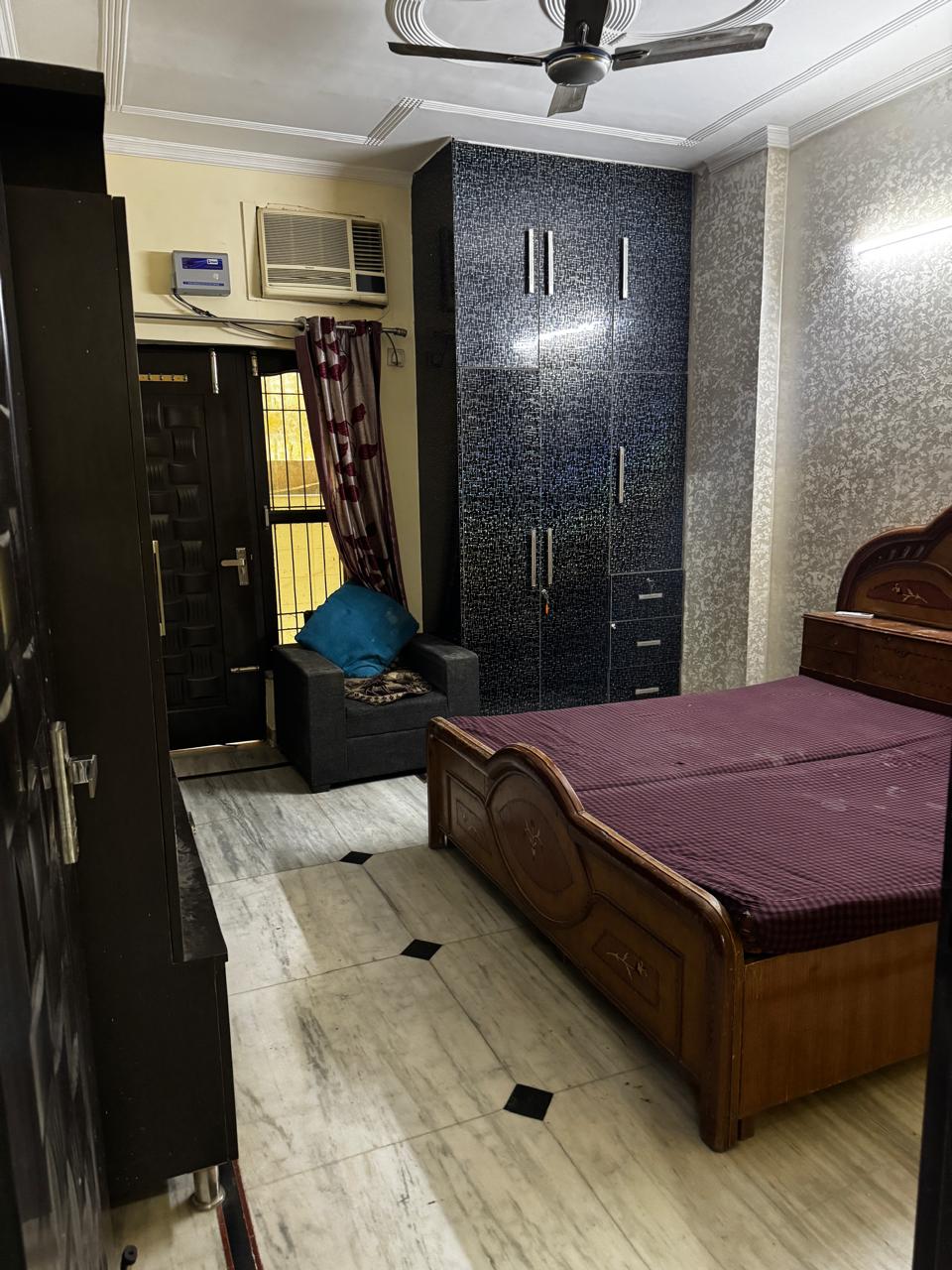 1 BHK + Pooja Room Builder Floor For Rent in SectoR-27