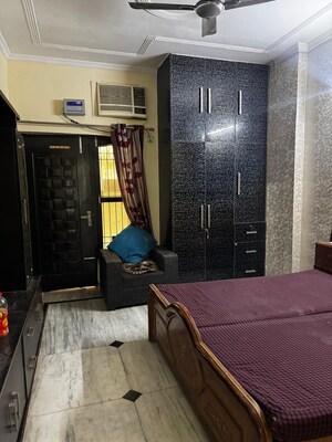 Bedroom in 1 BHK Builder Floor at Sector 27 – for Rent