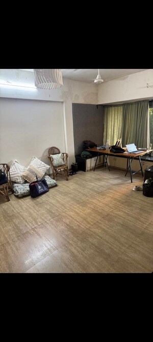 2 BHK Apartment For Rent in Deccan Court Bandra, Bandra West