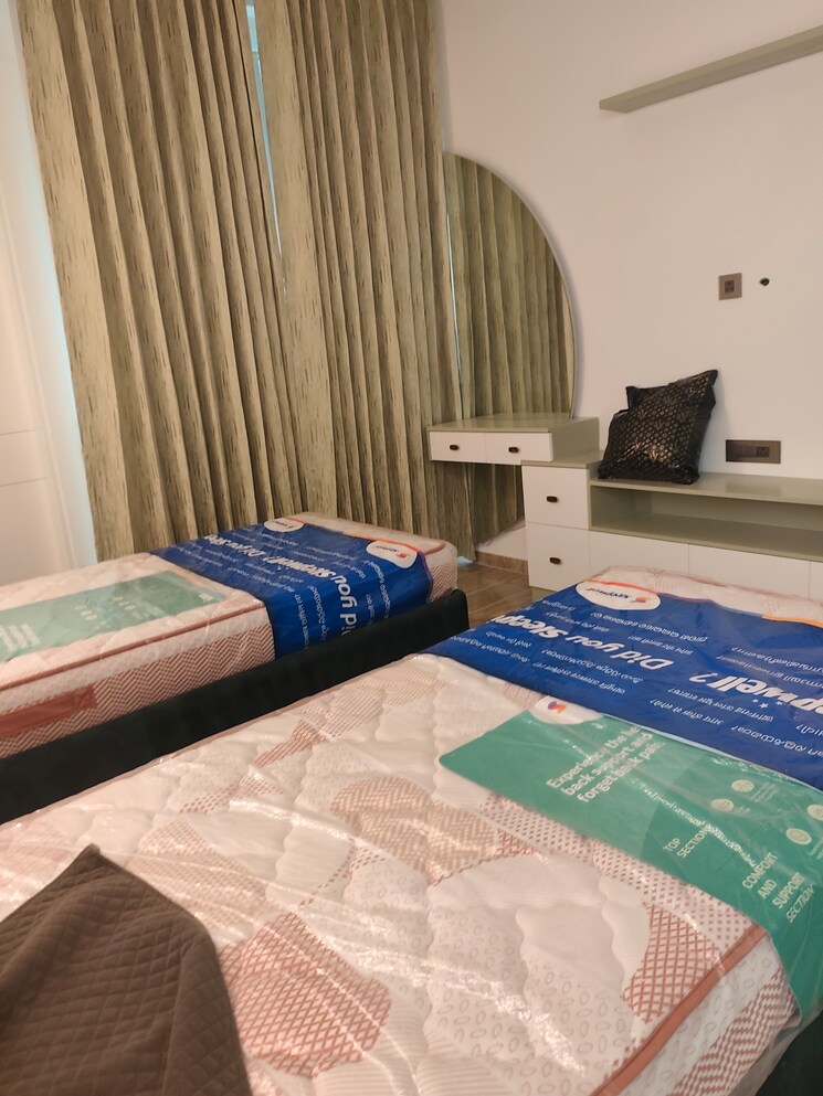 Bedroom, mahagun-mezzaria 3 Bedroom 2500 Sq.Ft. Apartment In Sector 78 Noida 9210140