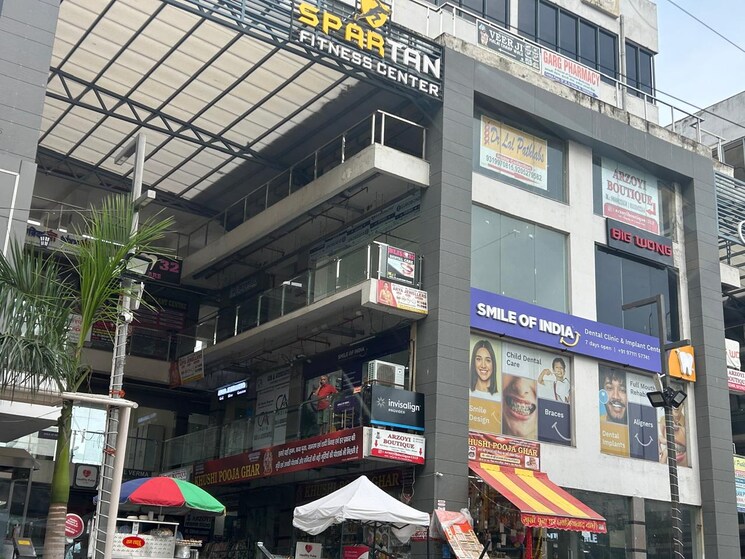 Exterior View, aims-central-plaza Commercial Shop 700 Sq.Ft. In Sector 4 Greater Noida Greater Noida 9210100