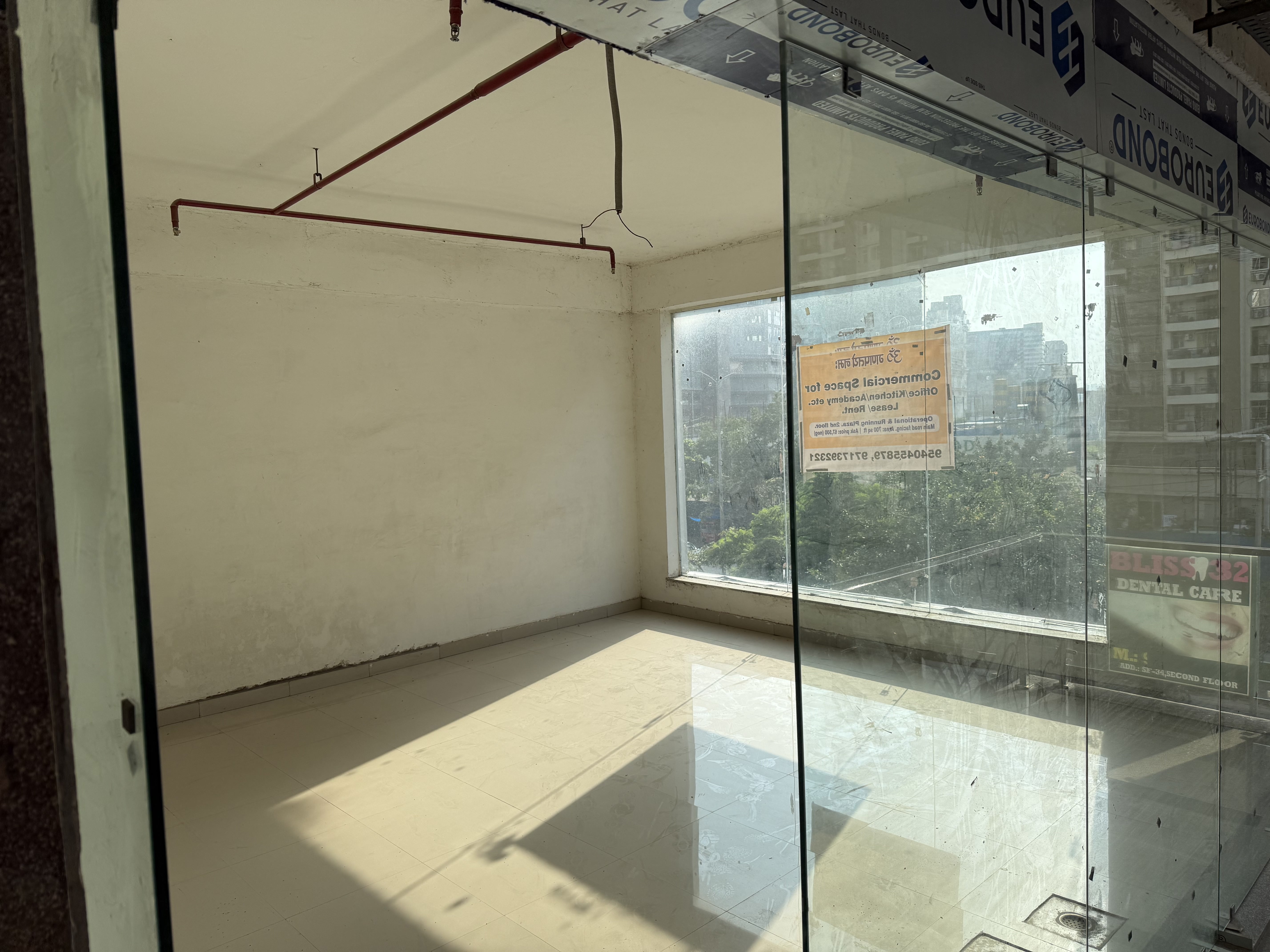 Retail Shop For Rent in AIMS Central Plaza