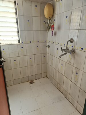 Bathroom in 1 BHK Apartment at Geetanjali Apartment, Vasant Vihar – for Rent