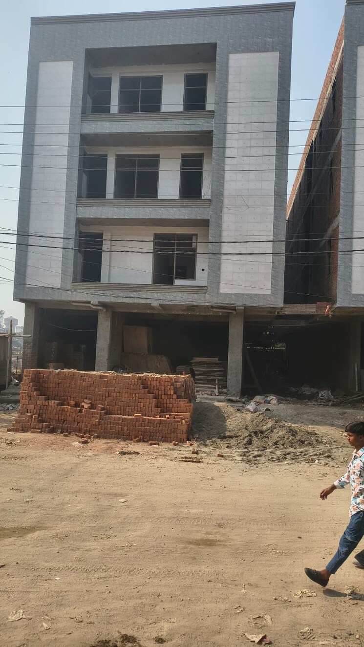 Exterior View, dlf ankur vihar 4 Bedroom 180 Sq.Yd. Builder Floor In Dlf Ankur Vihar Ghaziabad 9210195