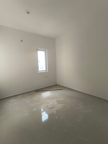 Room in 3 BHK Apartment at Shriram 107 South East, Attibele – for Rent