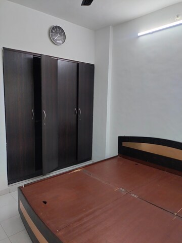 Room in 1 BHK Apartment at Vijay Garden, Ghodbunder Road – for Rent