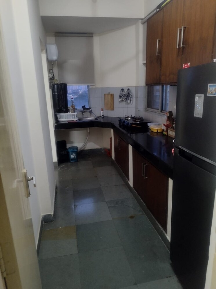 Kitchen, dlf-silver-oaks 2 Bedroom 1270 Sq.Ft. Apartment In Sector 26 Gurgaon 9210257